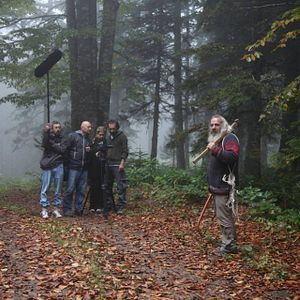 Fotoğraf Kırlangıçlar Susamışsa