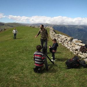 Fotoğraf Kırlangıçlar Susamışsa