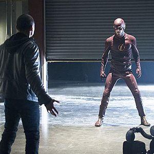 Fotoğraf Grant Gustin