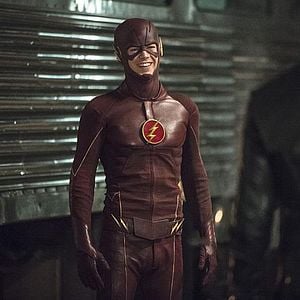 Fotoğraf Grant Gustin
