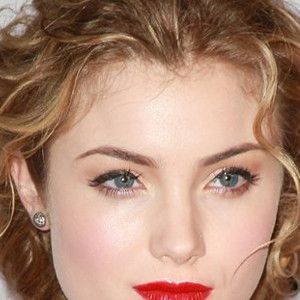 Fotoğraf Skyler Samuels