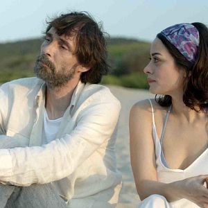 Fotoğraf Fakat Müzeyyen Bu Derin Bir Tutku