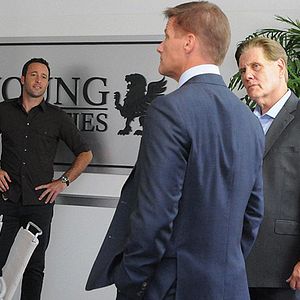 Fotoğraf Alex O'Loughlin