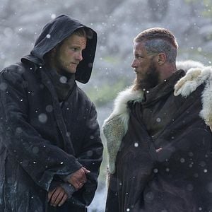 Fotoğraf Travis Fimmel