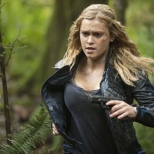 Fotoğraf The 100