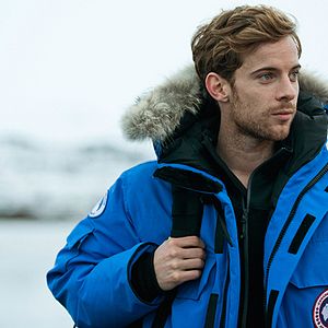 Fotoğraf Luke Treadaway