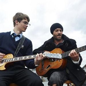 Fotoğraf Yanı Başımdaki Müzik