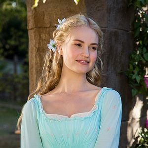 Fotoğraf Lily James