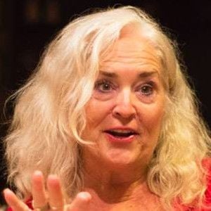 Fotoğraf Krisha Fairchild