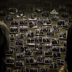 Fotoğraf Kvinden I buret