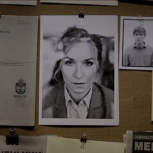 Fotoğraf Kvinden I buret