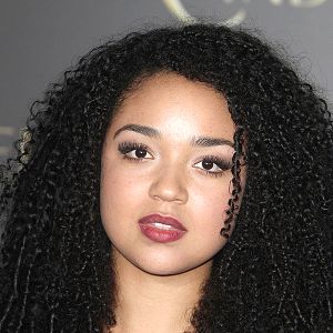 Fotoğraf Aisha Dee