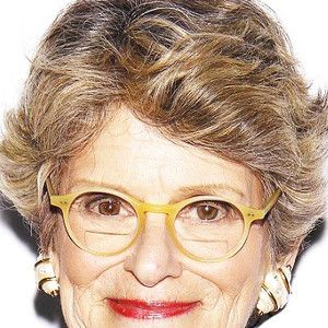 Fotoğraf Mary Louise Wilson