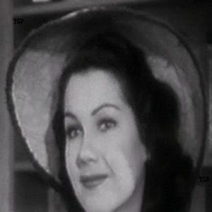 Fotoğraf Jeanne Bates