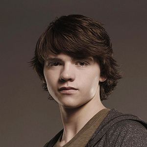 Fotoğraf Joel Courtney