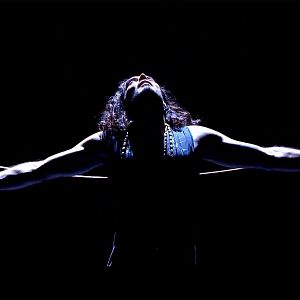 Fotoğraf Brand: Diriliş