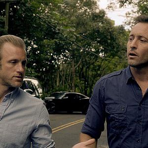 Fotoğraf Alex O'Loughlin