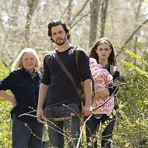 Fotoğraf Phoebe Tonkin