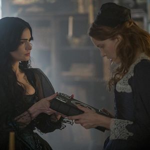 Fotoğraf Janet Montgomery