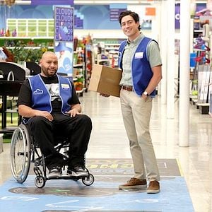 Fotoğraf Colton Dunn