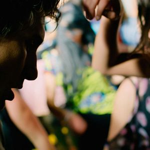 Fotoğraf Güneş Tepedeyken