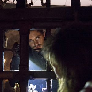 Fotoğraf Hugh Dancy