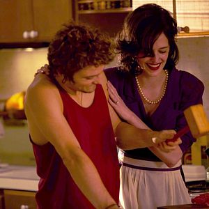 Fotoğraf Karda Bir Beyaz Kuş