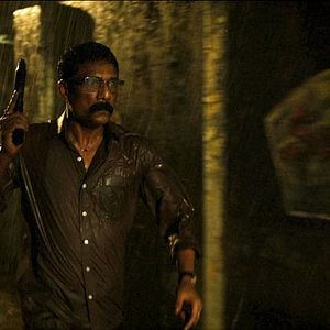 Fotoğraf Adil Hussain