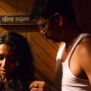 Fotoğraf Adil Hussain