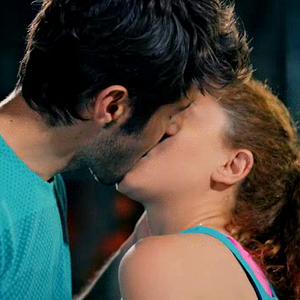 Fotoğraf Acil Aşk Aranıyor