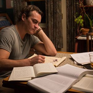 Fotoğraf Mantıksız Adam