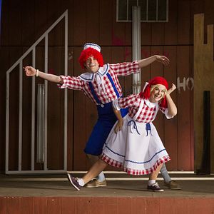 Fotoğraf Wet Hot American Summer: First Day of Camp