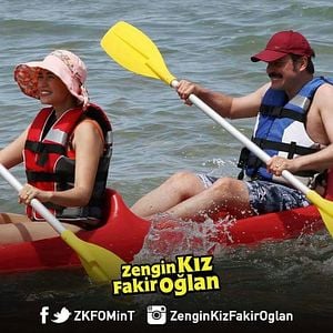 Fotoğraf Zengin Kız Fakir Oğlan