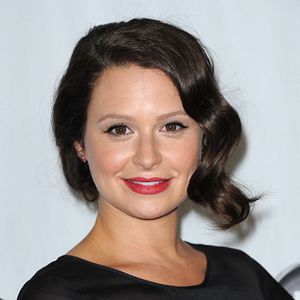 Fotoğraf Katie Lowes