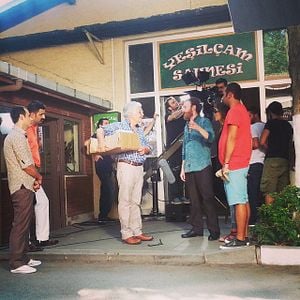 Fotoğraf Piyasadan Büyük Alacağımız Var