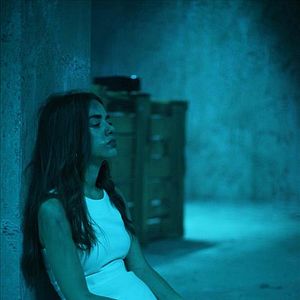 Fotoğraf Tatlı Küçük Yalancılar