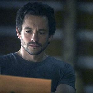 Fotoğraf Hugh Dancy