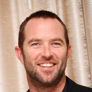 Fotoğraf Sullivan Stapleton