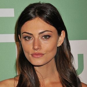 Fotoğraf Phoebe Tonkin