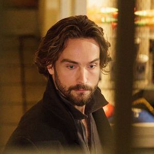 Fotoğraf Tom Mison