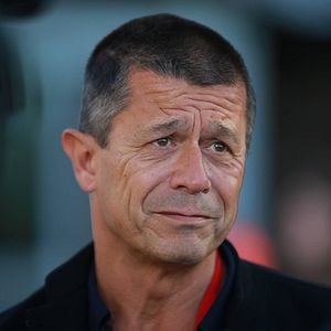 Fotoğraf Emmanuel Carrère