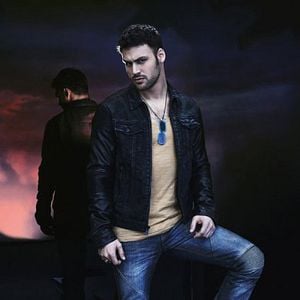 Fotoğraf Heroes Reborn