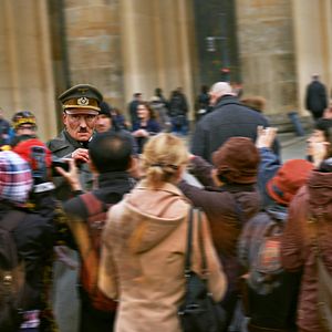 Fotoğraf Er ist wieder da