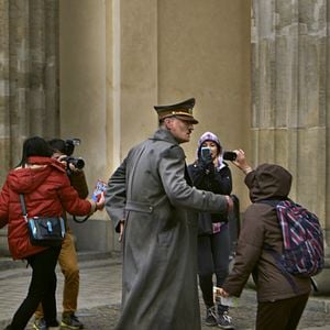 Fotoğraf Er ist wieder da