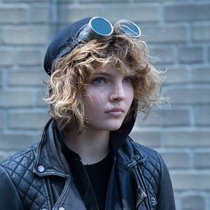Fotoğraf Camren Bicondova