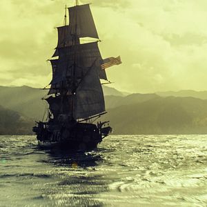 Fotoğraf Denizin Ortasında