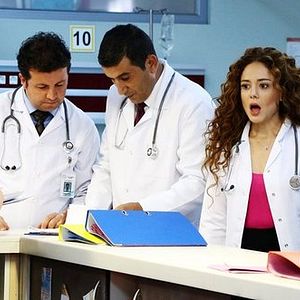 Fotoğraf Acil Aşk Aranıyor