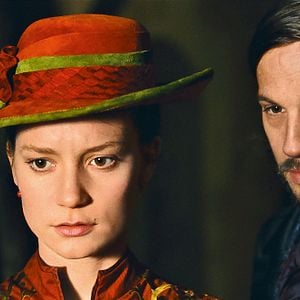 Fotoğraf Logan Marshall-Green