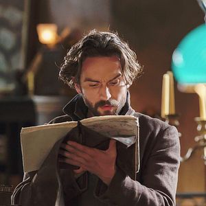 Fotoğraf Tom Mison