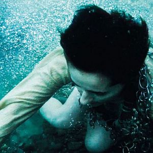 Fotoğraf Kendi Kanım